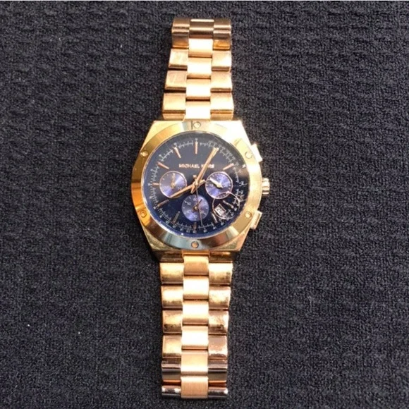Additional pictures of MK watch!! Introducing the Mini Lexington Watch in New Colors! | TikTok main image 2